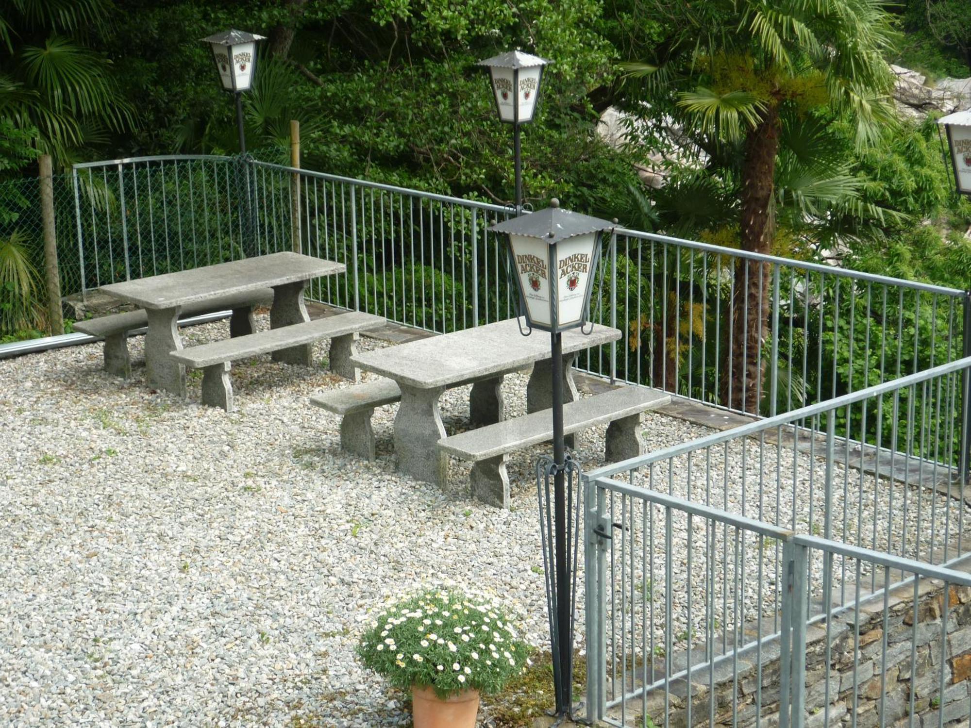 Ristorante Charme Hotel Tre Terre Ponte Brolla Eksteriør billede